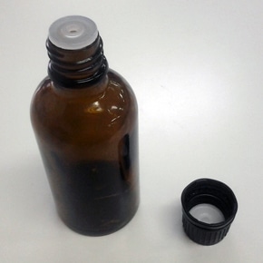 ハーブ専門店「enherb（エンハーブ）」公式WEBサイト オイル遮光瓶