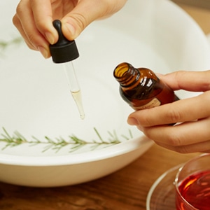 アレンジ自在の「ハーブチンキ」を作ろう