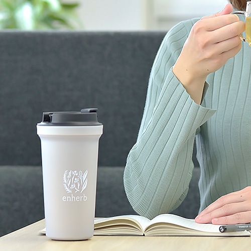 手軽にハーブティーが楽しめる！ 茶こし付き「ウォールマグタンブラー（ホワイト）」、3月27日（水）発売