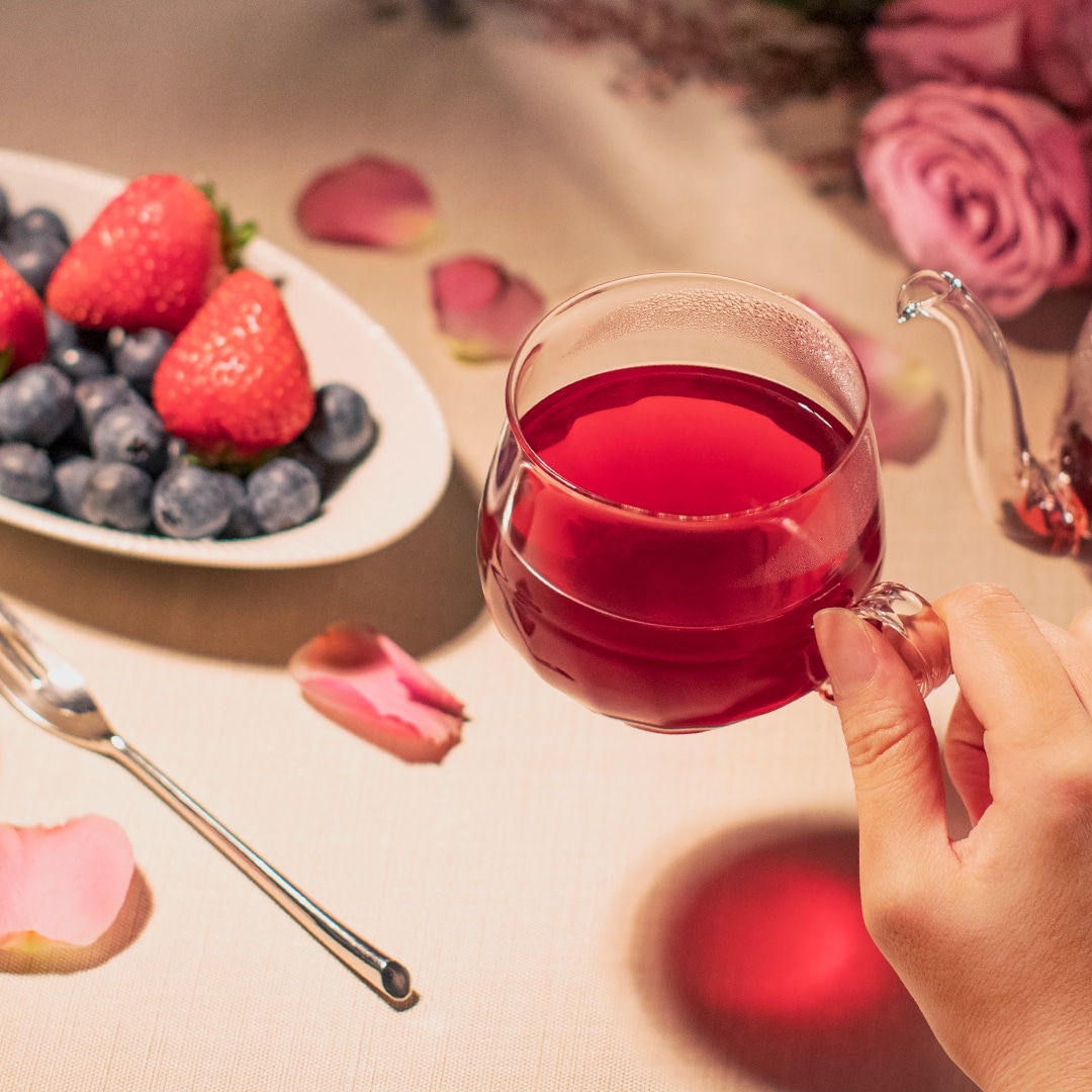 【WEB限定】「キレイのご褒美 芳醇カシスローズ茶」購入で自動エントリー！ 再購入〈おかわり〉で100ポイントをプレゼント